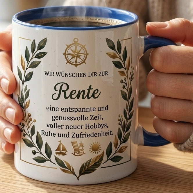 Tasse Spruch Wir wünschen dir zur Rente eine entspannte genussvolle Zeit – Geschenk zum Ruhestand Abschied Kollege Rente 2026 – Kaffeetasse – Keramik Becher Weiß Blau 330ml