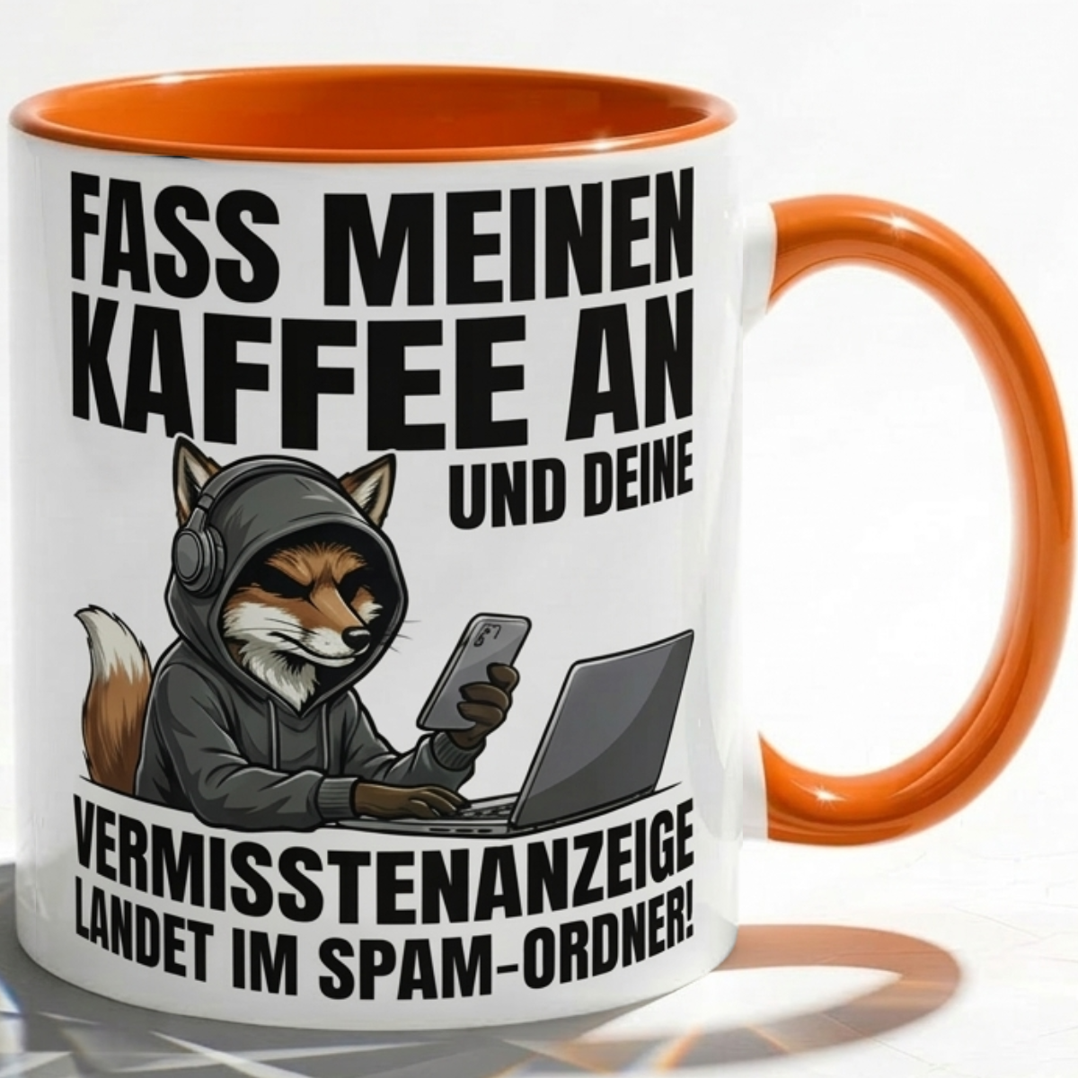 Fuchs Tasse Spruch Fass meinen Kaffee an Vermisstenanzeige landet im Spam-Ordner – Witzige Kaffeetasse Büro Arbeit Job IT Hacker Humor – Geschenk Kollegen – Keramik Becher 330ml