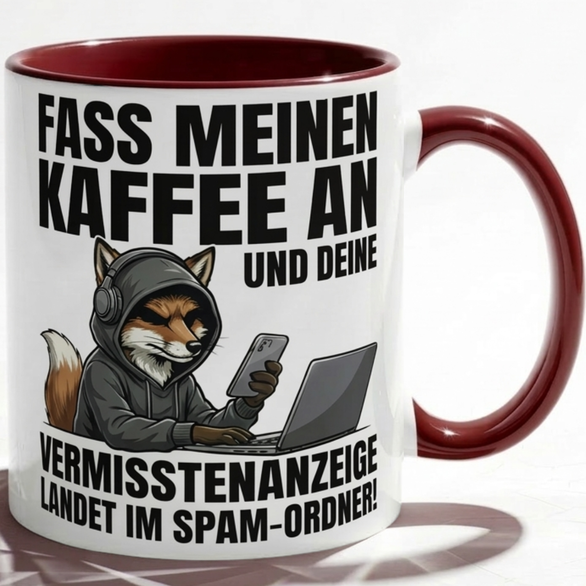Fuchs Tasse Spruch Fass meinen Kaffee an Vermisstenanzeige landet im Spam-Ordner – Witzige Kaffeetasse Büro Arbeit Job IT Hacker Humor – Geschenk Kollegen – Keramik Becher 330ml