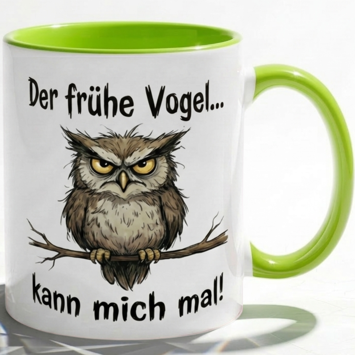 Eule Tasse Spruch Der frühe Vogel kann mich mal – Witzige Kaffeetasse Büro Arbeit Job Morgenmuffel Humor – Geschenk Kollegen Chef – Keramik Becher 330ml