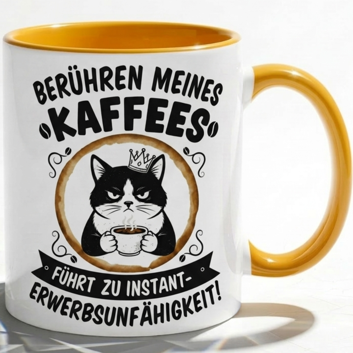 Lustige Katze Tasse Spruch Berühren meines Kaffees führt zu instant Erwerbsunfähigkeit – Witzige Kaffeetasse Büro Arbeit Job Humor – Geschenk Kollegen – Keramik Becher 330ml