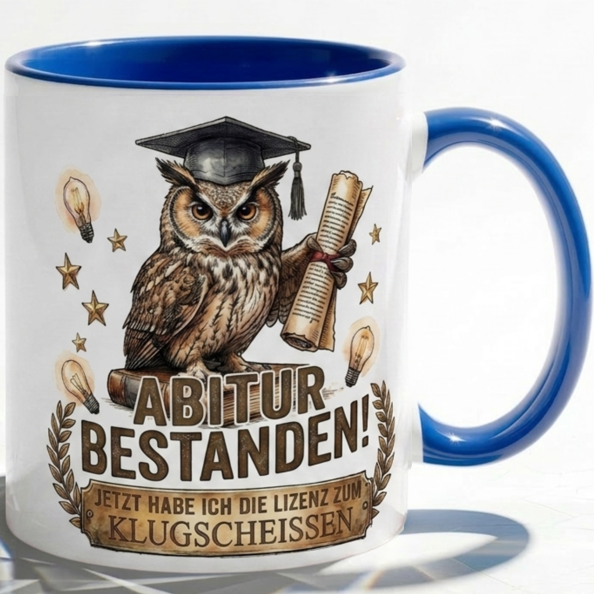 Abitur Tasse Spruch Abitur Bestanden Jetzt habe ich die Lizenz zum Klugscheissen – Lustiges Geschenk Abi Prüfung Schulabschluss 2027 Eule – Kaffeetasse – Keramik Becher Weiß Rot Dunkelrot 330m
