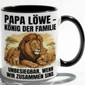 Papa Tasse Spruch Papa Löwe König der Familie Unbesiegbar wenn wir zusammen sind – Geschenk für Vater zum Vatertag Geburtstag Weihnachten – Kaffeetasse Löwen Motiv – Keramik Becher Weiß Schwarz 330ml