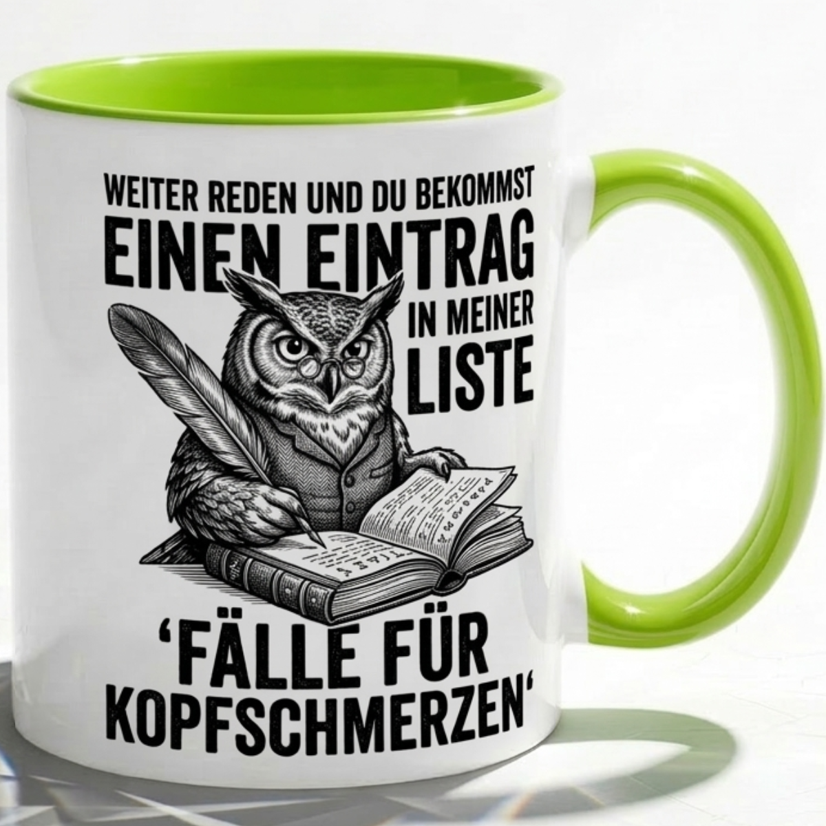 Lehrer Tasse Spruch Weiter reden und du bekommst einen Eintrag in meiner Liste – Lustiges Geschenk Kollegen Büro Humor Eule – Kaffeetasse Sarkasmus – Keramik Becher Weiß Rot Dunkelrot 330ml