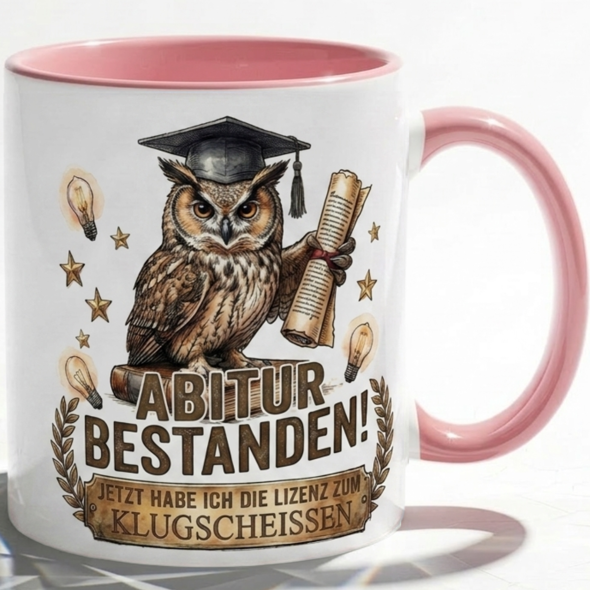 Abitur Tasse Spruch Abitur Bestanden Jetzt habe ich die Lizenz zum Klugscheissen – Lustiges Geschenk Abi Prüfung Schulabschluss 2027 Eule – Kaffeetasse – Keramik Becher Weiß Rot Dunkelrot 330m