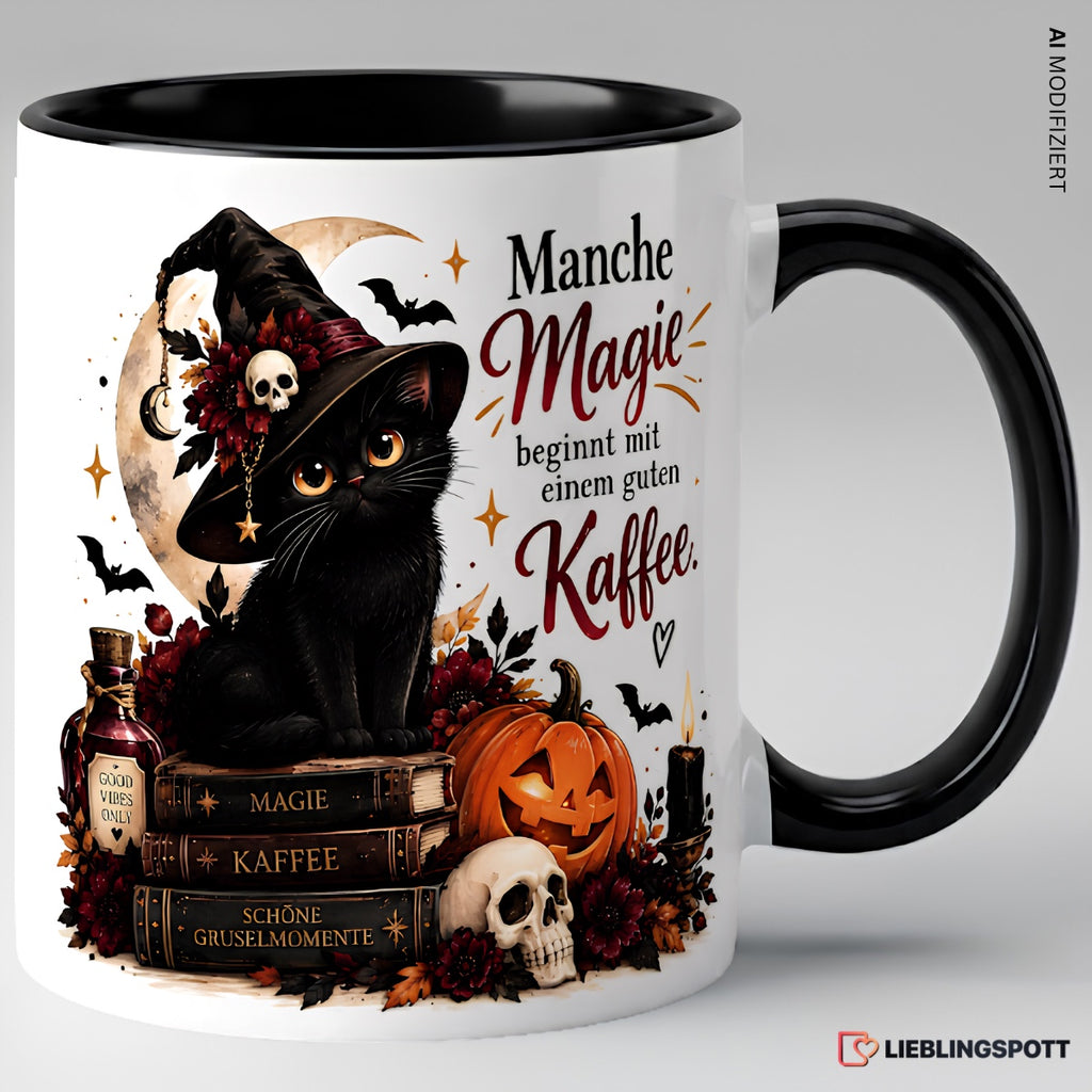 Halloween Tasse „Manche Magie beginnt mit Kaffee“ | Keramik 330 ml Schwarz