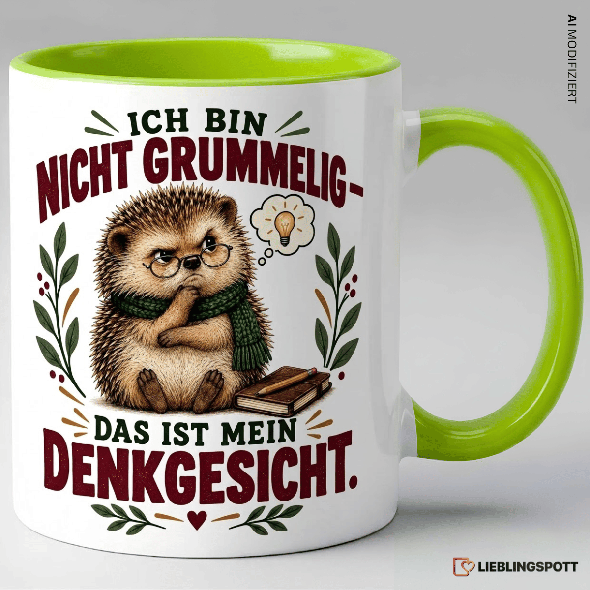 Grüne Keramiktasse mit Igel-Motiv und Spruch Ich bin nicht grummelig – das ist mein Denkgesicht