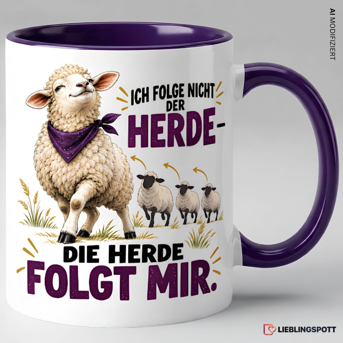 Violette Keramiktasse mit Schaf Motiv und Spruch Ich folge nicht der Herde die Herde folgt mir