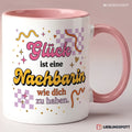 Nachbarin Tasse 330 ml in Rosa mit buntem Spruch